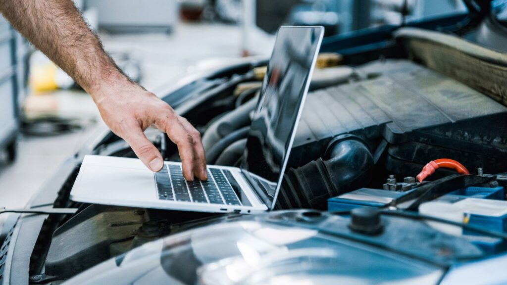 Autokorjaamoiden työmääräys- ja laskutuspalvelu | autokorjaamo-ohjelmisto | Innovoice